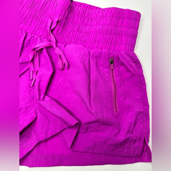 Bandier All Access Sprint Running Shorts With Brief Lining in Phantom Pink - Picture 5 of 5